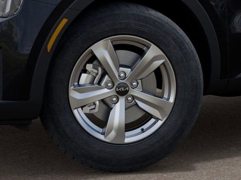 New 2025 Kia Sorento LX image 11