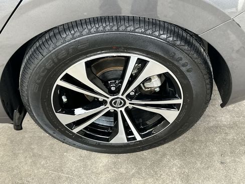 Used 2022 Nissan Sentra SV FWD image 11