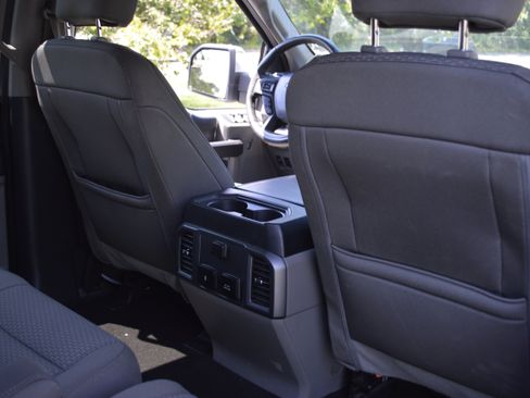 Used 2020 Ford F150 XLT w/ Equipment Group 302A Luxury AWD/4WD image 33