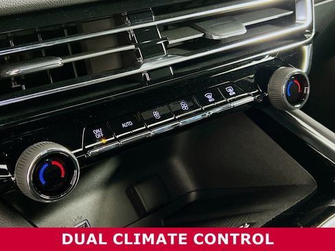 Used 2025 Chevrolet Traverse High Country w/ LPO, Floor Liner Package image 11