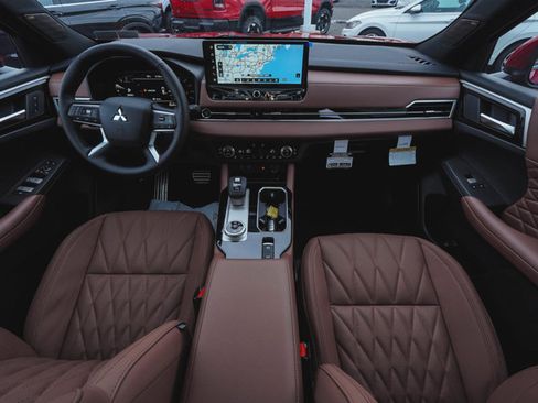 New 2026 Mitsubishi Outlander SEL image 38