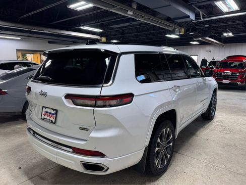 Used 2024 Jeep Grand Cherokee L Overland w/ Trailer Tow Package image 4