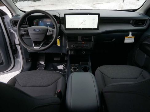 New 2025 Ford Maverick XL image 16