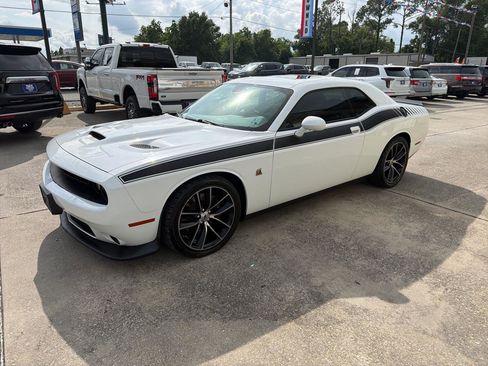 Used 2020 Dodge Challenger R/T Scat Pack w/ Driver Convenience Group RWD image 2