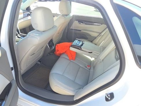 Used 2016 Cadillac XTS Vsport Platinum AWD/4WD image 7
