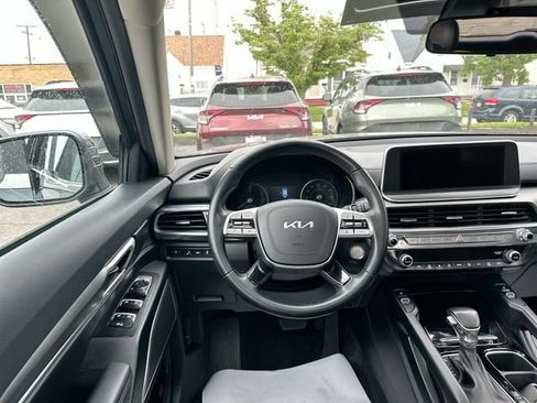 Certified 2022 Kia Telluride S FWD image 13