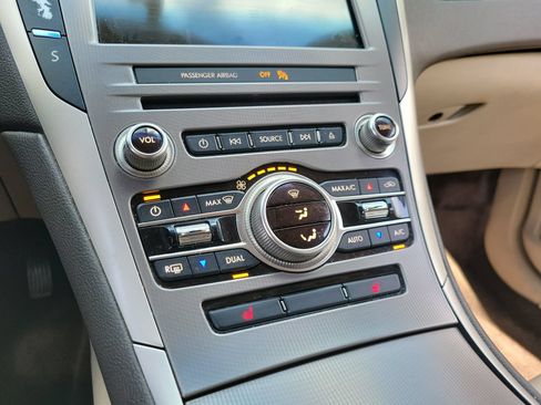 Used 2018 Lincoln MKZ Premiere FWD image 27