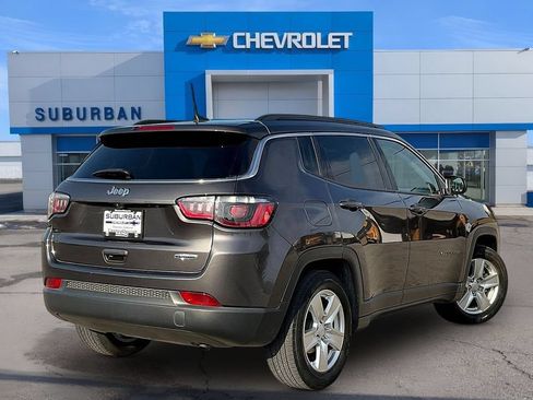 Used 2022 Jeep Compass Latitude w/ Convenience Group FWD image 4