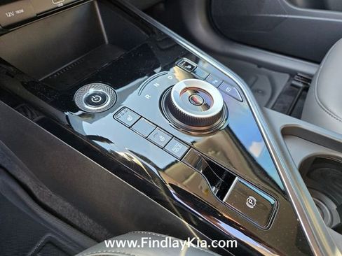 New 2026 Kia Niro Wind FWD image 18