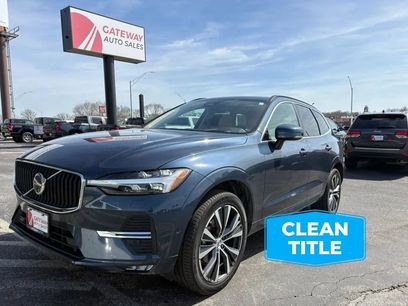 Used 2022 Volvo XC60 B5 Momentum w/ Advanced Package