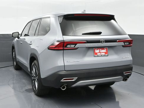 Certified 2026 Toyota Grand Highlander MAX Platinum image 4