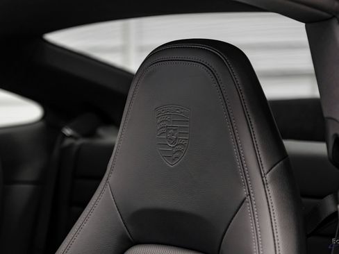 Used 2024 Porsche 911 Carrera RWD image 37
