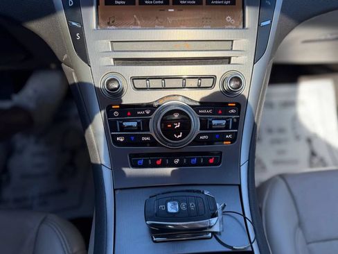 Used 2019 Lincoln MKZ Reserve FWD image 55