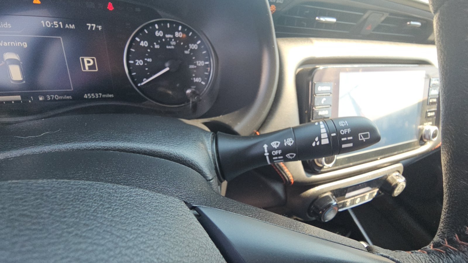 Used 2023 Nissan Kicks SR FWD image 13