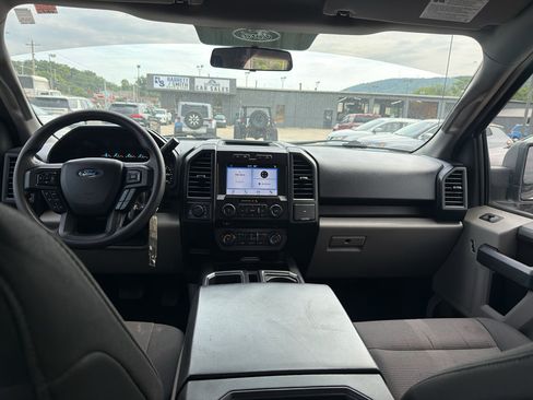 Used 2018 Ford F150 XL w/ Equipment Group 101A Mid AWD/4WD image 14