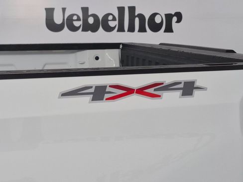 Used 2022 Chevrolet Silverado 1500 LT image 7