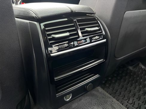 Used 2019 BMW 530i xDrive w/ Convenience Package image 17