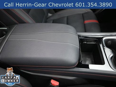 Used 2024 Chevrolet Traverse RS image 27