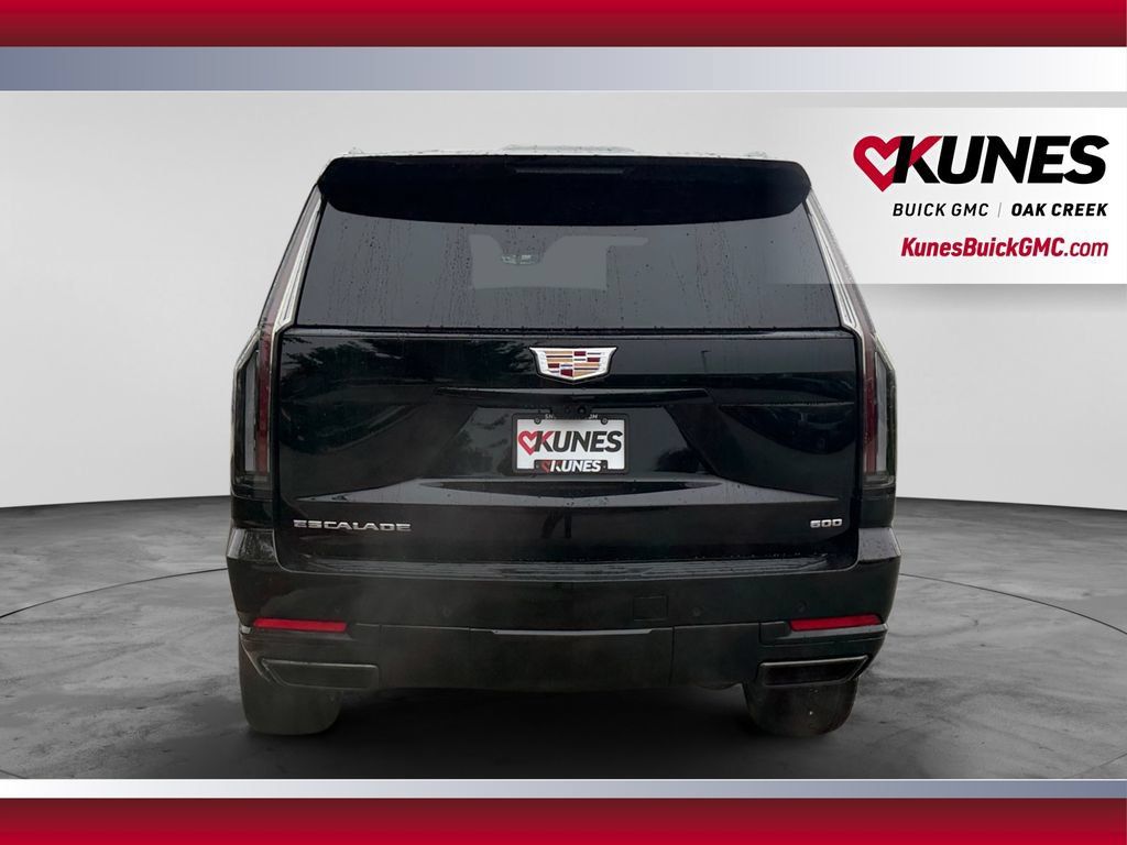 Used 2026 Cadillac Escalade Platinum Sport w/ LPO, Floor Liner Package AWD/4WD image 9