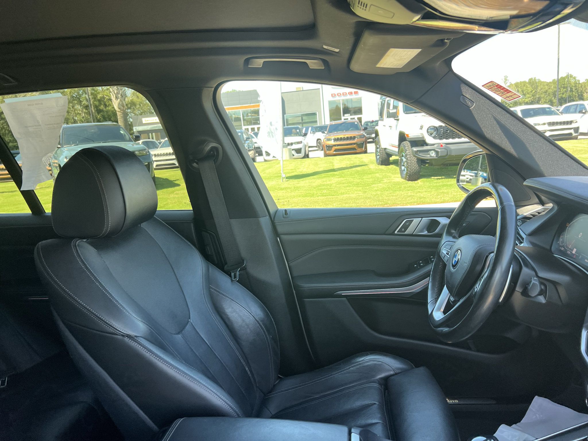 Used 2019 BMW X5 xDrive40i w/ Premium Package 2 AWD/4WD image 17