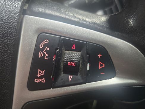 Used 2011 GMC Terrain SLT FWD image 17