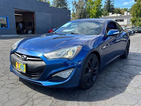 Used 2016 Hyundai Genesis Coupe 3.8 RWD image 6