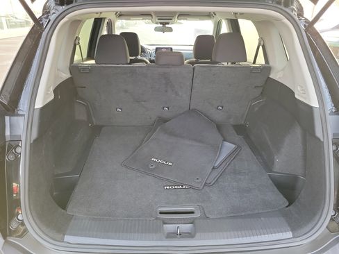 Used 2023 Nissan Rogue SV image 22