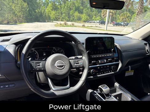 Certified 2023 Nissan Pathfinder SL AWD/4WD image 10