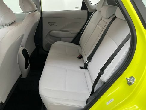 Used 2025 Hyundai Kona SE AWD/4WD image 15