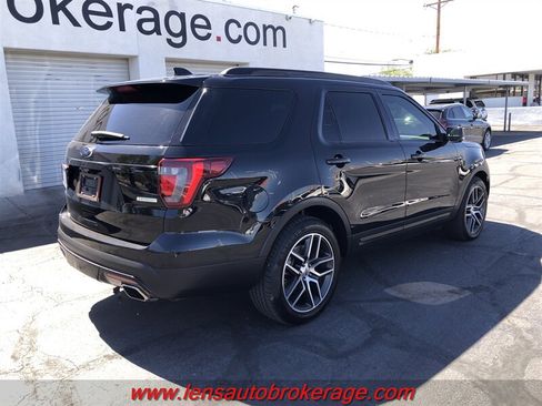 Used 2016 Ford Explorer Sport w/ Equipment Group 401A AWD/4WD image 4