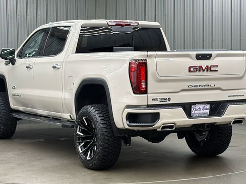 Used 2026 GMC Sierra 1500 Denali AWD/4WD image 3