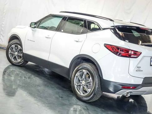 Used 2024 Chevrolet Blazer LT w/ LPO, Floor Liner Package FWD image 11