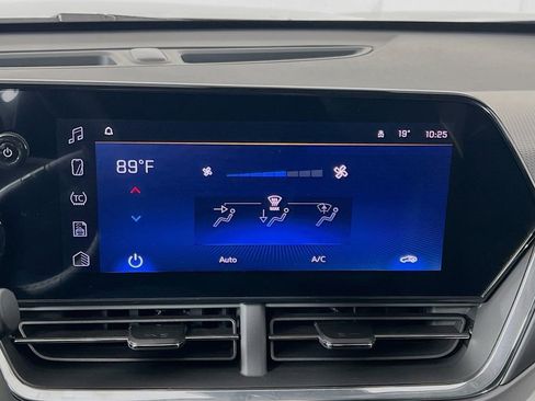 New 2026 Chevrolet Trax ACTIV w/ Driver Confidence Package image 15