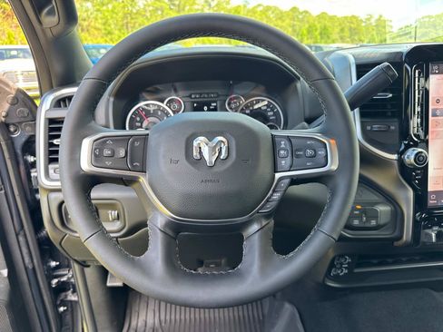 New 2026 RAM 3500 Big Horn AWD/4WD image 27