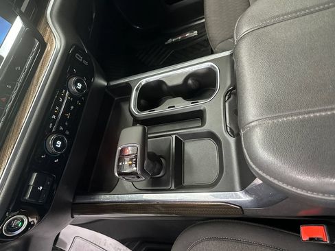 Used 2024 Chevrolet Silverado 1500 LT Trail Boss w/ Convenience Package II AWD/4WD image 30