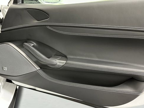 Used 2022 Ferrari Portofino M image 30