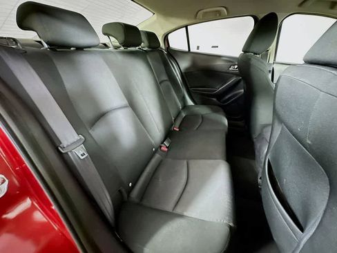 Used 2015 MAZDA MAZDA3 i Sport image 29