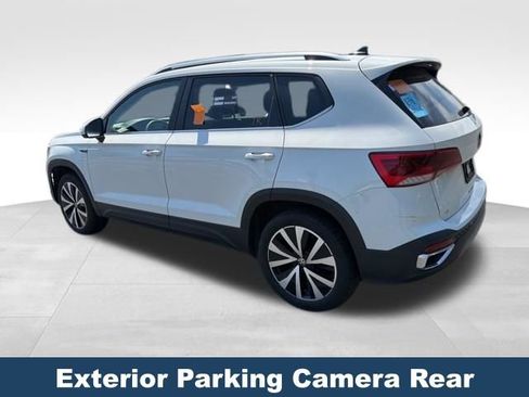 Used 2024 Volkswagen Taos SE image 5