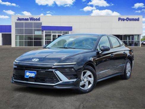 Certified 2025 Hyundai Sonata SE FWD image 1