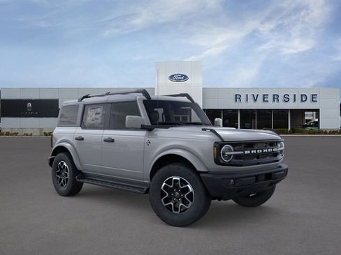 New 2026 Ford Bronco Outer Banks AWD/4WD image 7