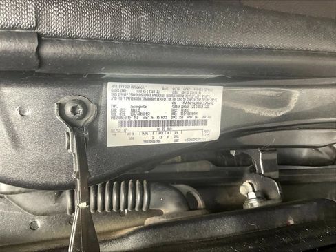 Used 2018 Ford Focus ST FWD image 19