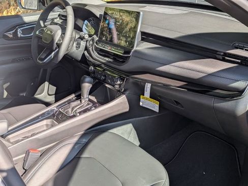 New 2026 Jeep Compass Limited image 21