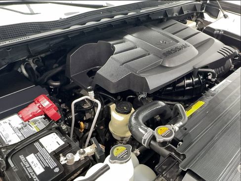 Used 2021 Nissan Titan PRO-4X AWD/4WD image 42