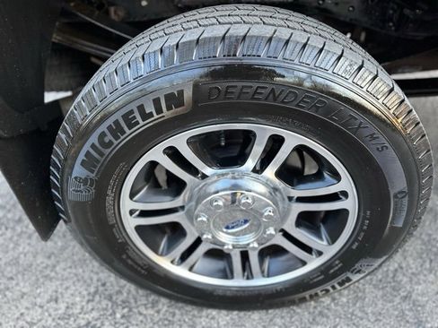 Used 2016 Ford F350 Platinum w/ Snow Plow Prep Package image 9