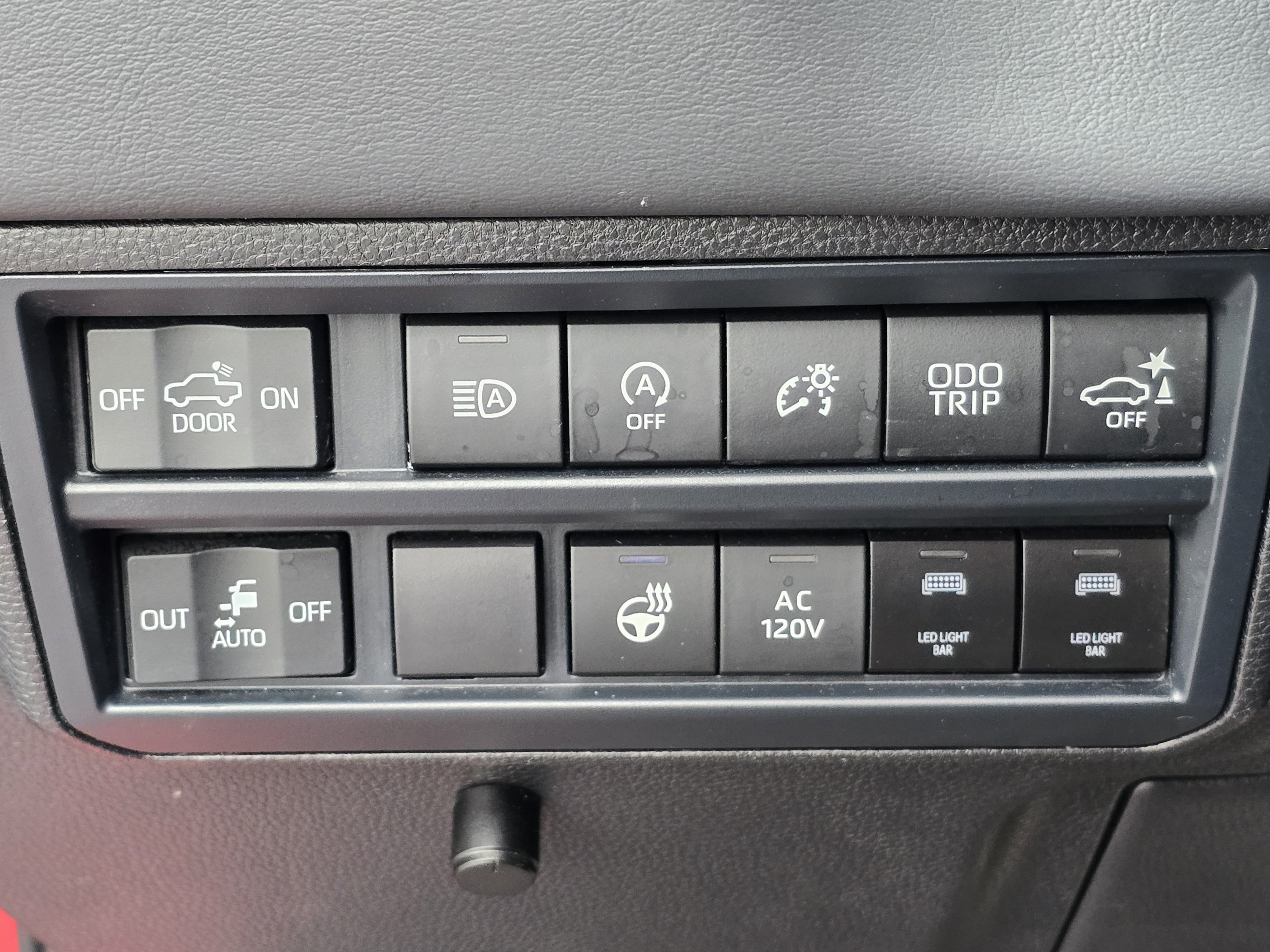 Used 2025 Toyota Tundra Platinum AWD/4WD image 23