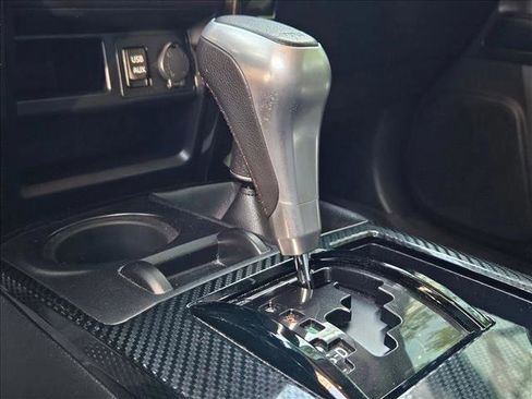 Used 2019 Toyota 4Runner TRD Off-Road Premium image 10