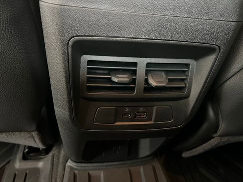 Used 2026 GMC Canyon Denali image 19