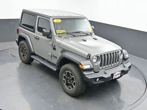 Used 2022 Jeep Wrangler Sport image 36