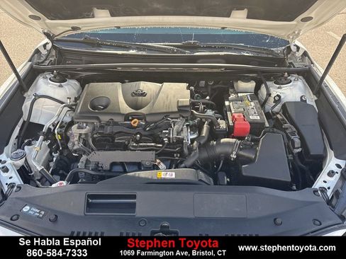 Used 2018 Toyota Camry XLE image 24