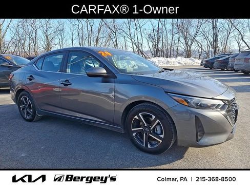 Used 2024 Nissan Sentra SV image 3